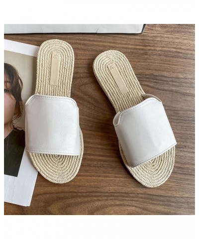 Beach Slippers 2023 Dressy Summer Fashion Open Toe Straw Flat Bottom Simple Beach Outside Wear Casual Ladies Large Size Sanda...